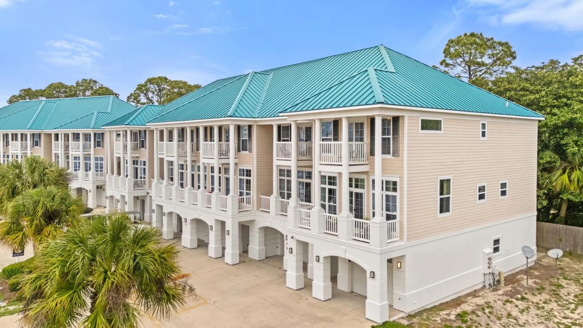Дом отдыха Tidal Charm By Avantstay Walk To Beach Community Pool Balcony Ocean Views Панама-Сити