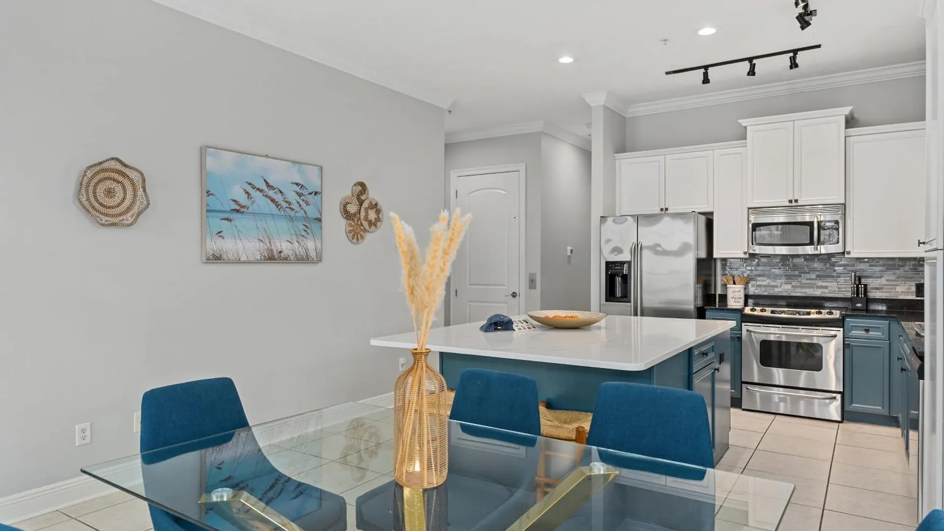 Tidal Charm By Avantstay Walk To Beach Community Pool Balcony Ocean Views Панама-Сити